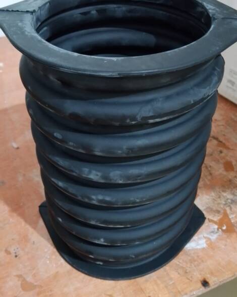 RUBBER SLEEVES 6" X 10" MATERIAL: BLACK